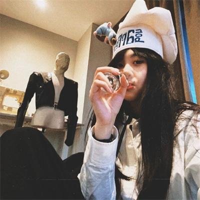 轮回七次的恶役千金，在前敌国享受随心所欲的新婚生活